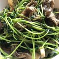 chi−ちゃん's cooksnap of when they made 5分で簡単！節約＊豆苗の中華炒め.