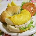mmameco's cooksnap of when they made 簡単朝食♡サラダチキンサンド.