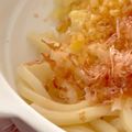 MULA's cooksnap of when they made ズボラ飯＊揚げ玉と鰹節のぶっかけうどん＊.