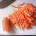 のりこったん's cooksnap of when they made 人参を簡単に速く細切りする裏技♡.