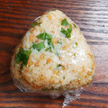 まやしゅうまま's cooksnap of when they made お弁当にも！【鮭と大葉の揚げ玉おにぎり】.