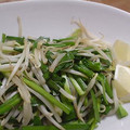 ここあママ's cooksnap of when they made 「給料日前の」もやしとにらだけ♪.