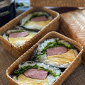monemaruku's cooksnap of when they made ウインナーと卵焼きのおにぎらず.
