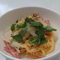 クックRNE☆'s cooksnap of when they made ベーコン玉ねぎのコンソメバター醤油パスタ.