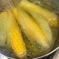 ボブ♪'s cooksnap of when they made 安いとうもろこしを甘くするゆで方！？.