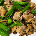 sato3★'s cooksnap of when they made 簡単☆鶏肉とししとうの塩コショウ炒め.