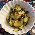 ☆hikonyan☆'s cooksnap of when they made 食感がいい♪塩昆布とズッキーニの浅漬け.