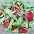 おのみちゃん's cooksnap of when they made ミョウガときゅうりとトマトのサラダ.