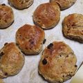 RieTamtam's cooksnap of when they made HBで作る、くるみとレーズンの丸パン.
