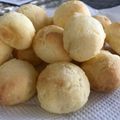 えつごんとこちび達's cooksnap of when they made 片栗粉でポンデケージョ.