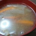 あゆたっくん's cooksnap of when they made にんじん♡♥こんにゃく炒め味噌汁.