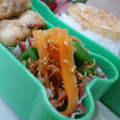 おんかめ's cooksnap of when they made お弁当おかず★ピーマンと人参のナムル風.