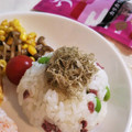 4児男子母さんの台所's cooksnap of when they made うめこ＊枝豆＊とろろ昆布のおむすび。.
