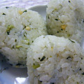 うめもどき's cooksnap of when they made 永谷園☆お茶漬けの素で簡単!!おにぎり.