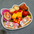 shiipon's cooksnap of when they made お弁当♪かまぼこでかわいいウサギさん.