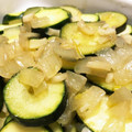菜つ実☆ミ's cooksnap of when they made ズッキーニと玉ねぎの野菜炒め.