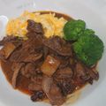 みきぶぅぶぅ's cooksnap of when they made ビーフシチュー 赤ワインとビール 覚書.