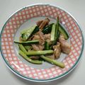 オリオバナ's cooksnap of when they made 鶏肉と胡瓜のあっさり塩炒め.
