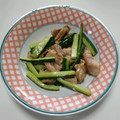 オリオバナ's cooksnap of when they made 鶏肉と胡瓜のあっさり塩炒め.