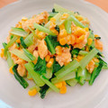 ☆３匹の子ぶた☆'s cooksnap of when they made 小松菜とコーンと炒り卵*で簡単おかず.