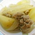 由芽15's cooksnap of when they made 豚こまと新じゃがのニンニク胡麻煮♪.
