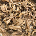 伊達こまち's cooksnap of when they made イカの塩辛きのこ炒めver簡単.