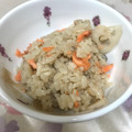 rio0214's cooksnap of when they made 鮭と舞茸とレンコンの炊き込みご飯.