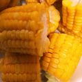 ミクロ３３'s cooksnap of when they made レンジでラップなし！とうもろこしのゆで方.