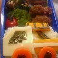 ＳＣＲＩＴ's cooksnap of when they made キャラ弁☆高所作業車弁当☆.