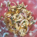 chokopuu's cooksnap of when they made 鶏ささみと赤たまねぎと青シソのポン酢和え.