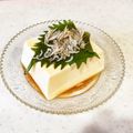 nana_tenjo's cooksnap of when they made おつまみに簡単に1品☆お豆腐シラス乗せ.