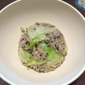 聞き耳's cooksnap of when they made 黒酢黒胡麻黒胡椒☆黒いレタス炒飯！.