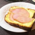 misatona's cooksnap of when they made 朝食に☆超簡単 ハムマヨトースト☆.