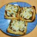 料理好き独身男子's cooksnap of when they made お揚げのキムチ〜ズ納豆ピザ.