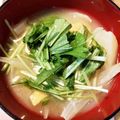 クックGG1AYL☆'s cooksnap of when they made 玉ねぎとじゃがいもと油揚げのお味噌汁.