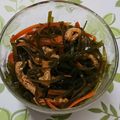 nomoママ's cooksnap of when they made きざみ昆布と人参と油揚げの煮物.