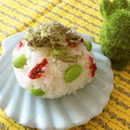あわ雪りんご's cooksnap of when they made うめこ＊枝豆＊とろろ昆布のおむすび。.