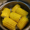 mutsu＊'s cooksnap of when they made 圧力鍋で蒸す♡とうもろこし　.