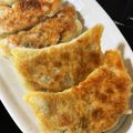 ぼるぼると's cooksnap of when they made 手作りモチモチ餃子の皮.
