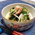 お料理ニャロメ's cooksnap of when they made 鮮やか☆胡瓜とワカメ・カニカマの酢の物.