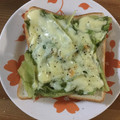クック1FX93J☆'s cooksnap of when they made 簡単♡焼きレタスチーズ黒胡椒トースト.
