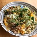 Miiyasusho's cooksnap of when they made 冷蔵庫にあるもので、簡単に焼きうどん☆.