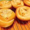 はにわまま's cooksnap of when they made HBで。　コーンミールのチーズパン.