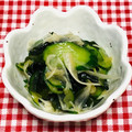 tokotann's cooksnap of when they made わかめと玉ねぎの酢物.