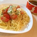 Moe_o8o8's cooksnap of when they made トマトとモッツァレラのペペロンチーノ.