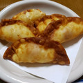 bz160740's cooksnap of when they made 餃子の皮で白はんぺんとうもろこしマヨ揚げ.
