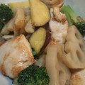 ひぃちゃんひー's cooksnap of when they made 鶏肉と根菜のさっぱり炒め蒸し.