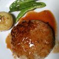 のぶなお７'s cooksnap of when they made 誰でも簡単美味しいふわふわハンバーグ！.