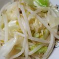 きらら＆チビィママ's cooksnap of when they made 簡単中華・キャベツとモヤシの旨辛炒め.