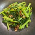 わっきー0424's cooksnap of when they made 小松菜とベーコンのガーリック炒め.